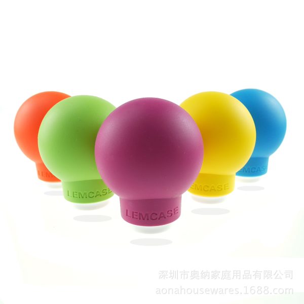 Silicone egg white separator