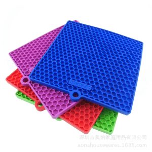 Square food-grade silicone honeycomb heat insulation pad
