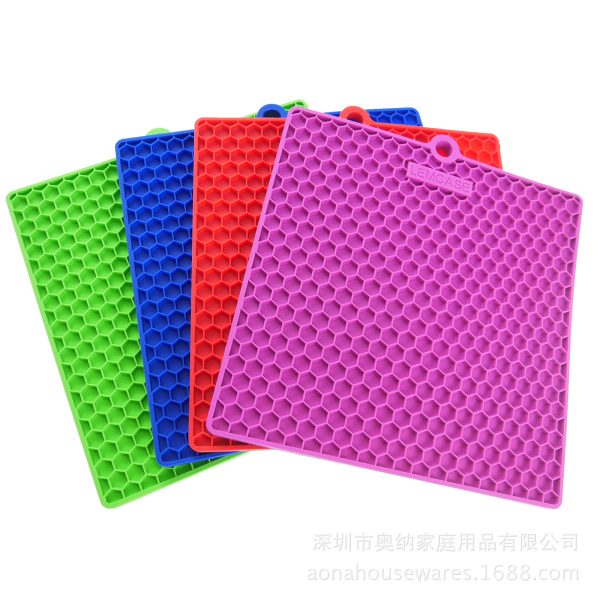Square food-grade silicone honeycomb heat insulation pad