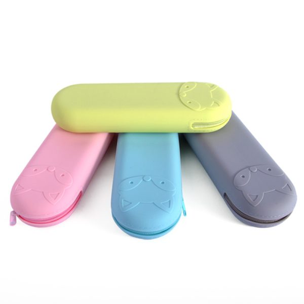 Silicone makeup brush storage bag