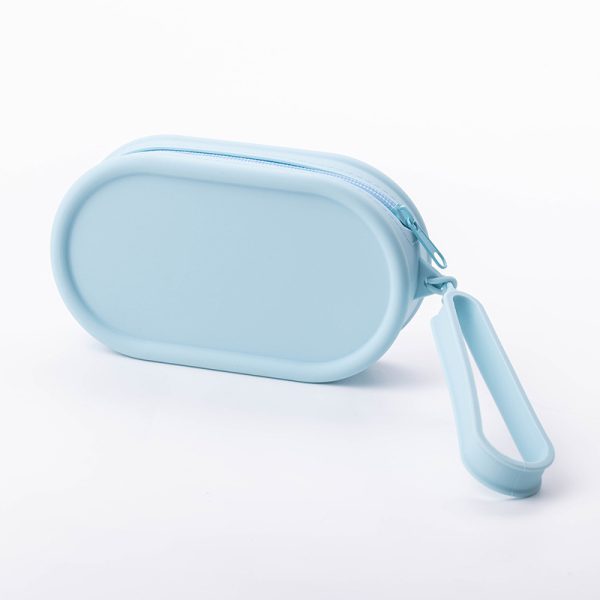 Silicone storage bag for makeup