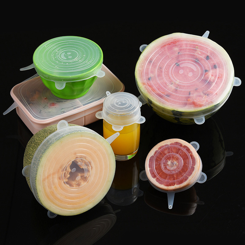 Silicone food cover keeping fruit and leftovers fresh